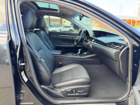 2017 Lexus ES 350
