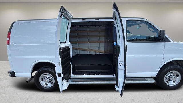 2024 Chevrolet Express 2500