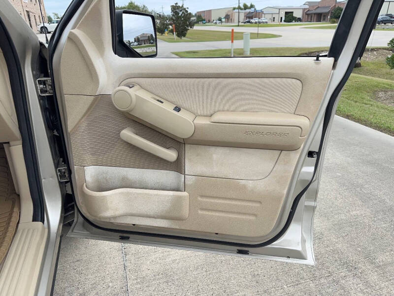 2006 Ford Explorer XLS