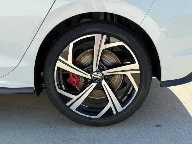 2026 Volkswagen Golf GTI SE