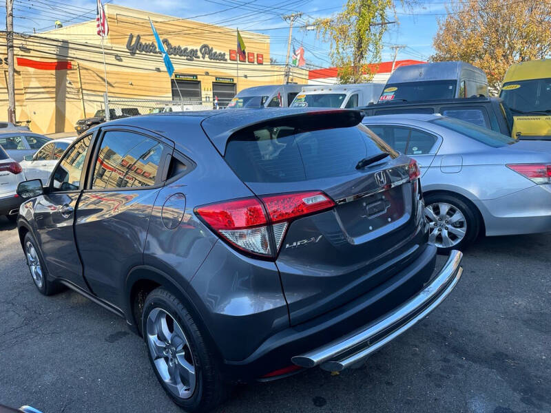 2019 Honda HR-V LX photo 6