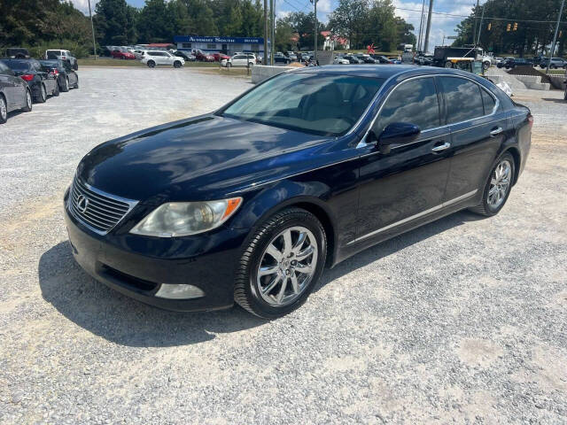2007 Lexus LS Base's photo