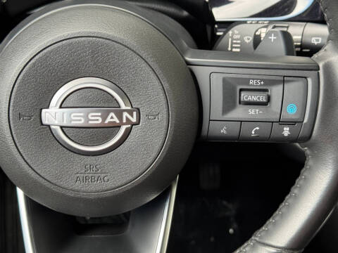 2024 Nissan Pathfinder SV