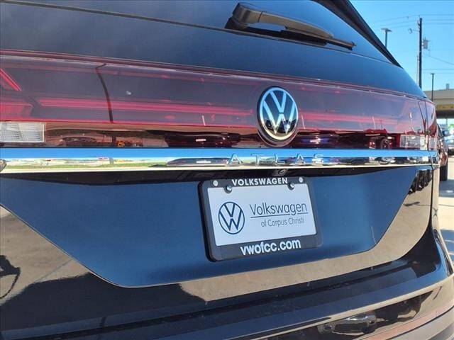 2025 Volkswagen Atlas SE