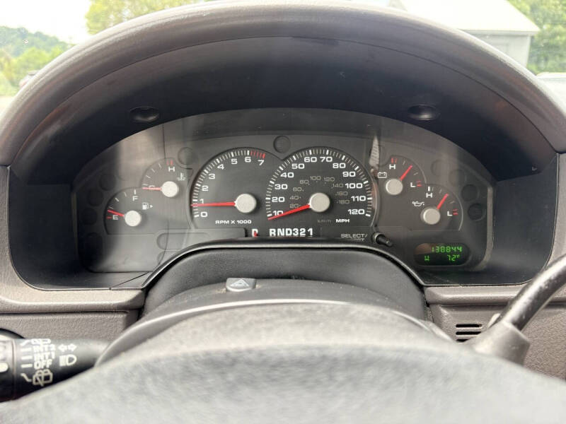 2004 Ford Explorer XLT
