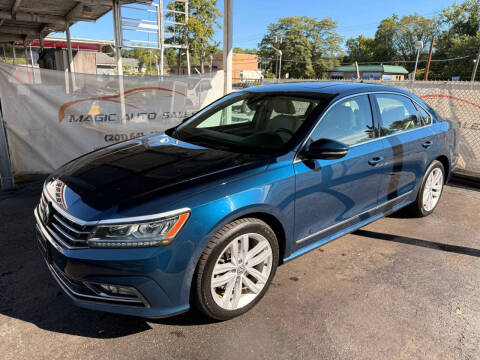 2018 Volkswagen Passat 2.0T SEL Premium