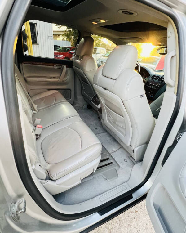 2008 Saturn Outlook XR