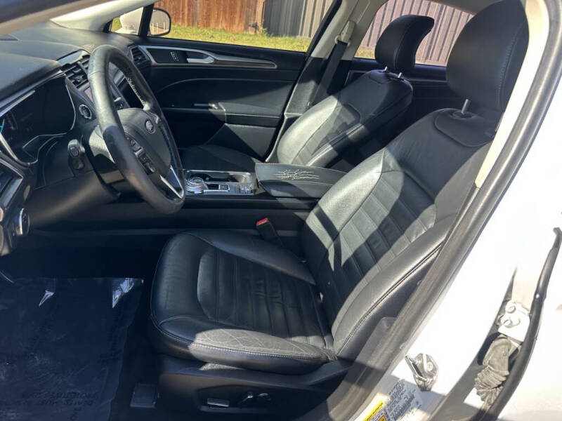 2017 Ford Fusion Hybrid SE