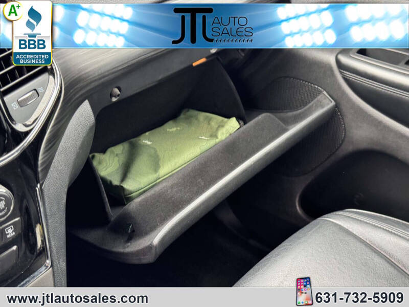 2019 Jeep Grand Cherokee Laredo E