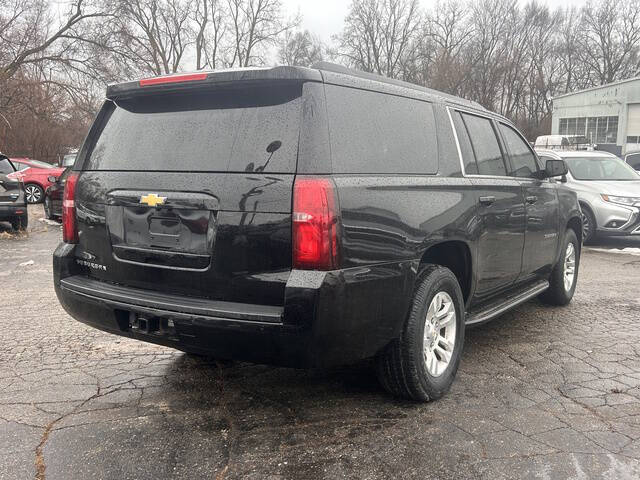 2016 Chevrolet Suburban LS