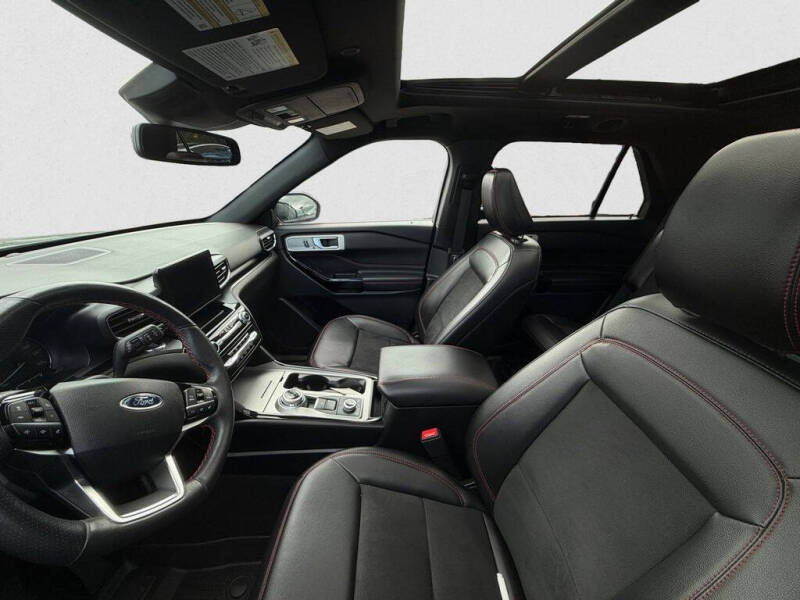 2023 Ford Explorer ST-Line