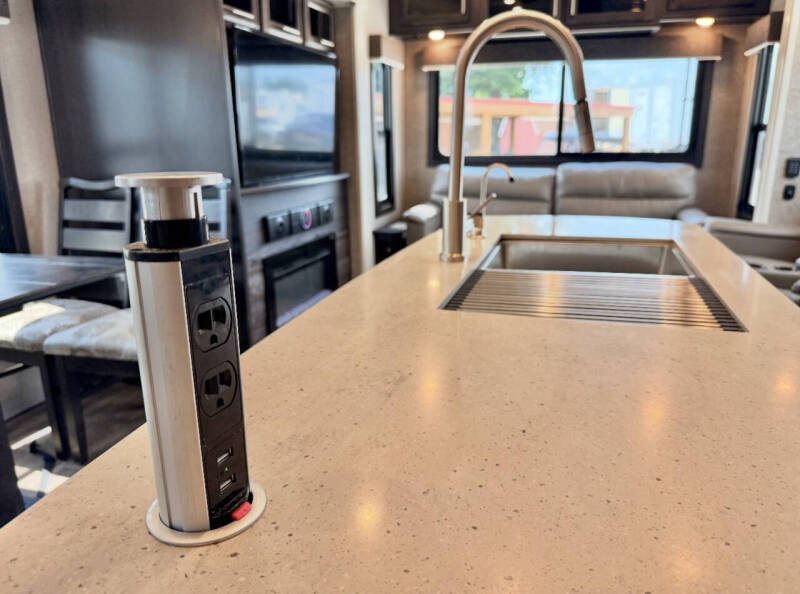 2021 Jayco Eagle 357MDOK