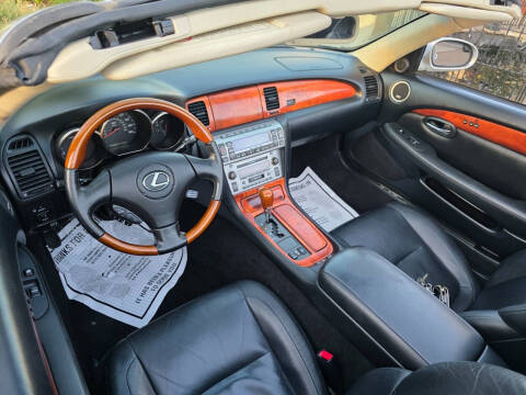 2004 Lexus SC 430