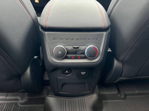 2025 Ford Explorer ST