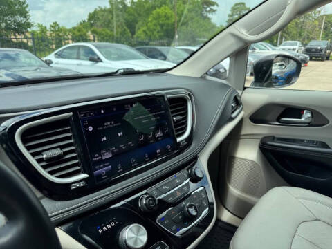 2021 Chrysler Pacifica Touring L