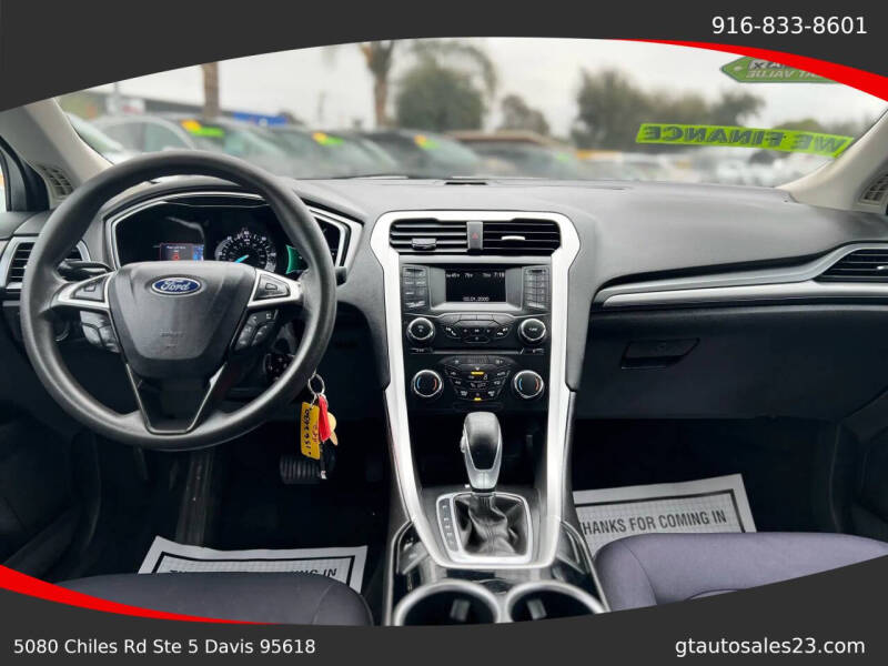 2013 Ford Fusion Hybrid SE