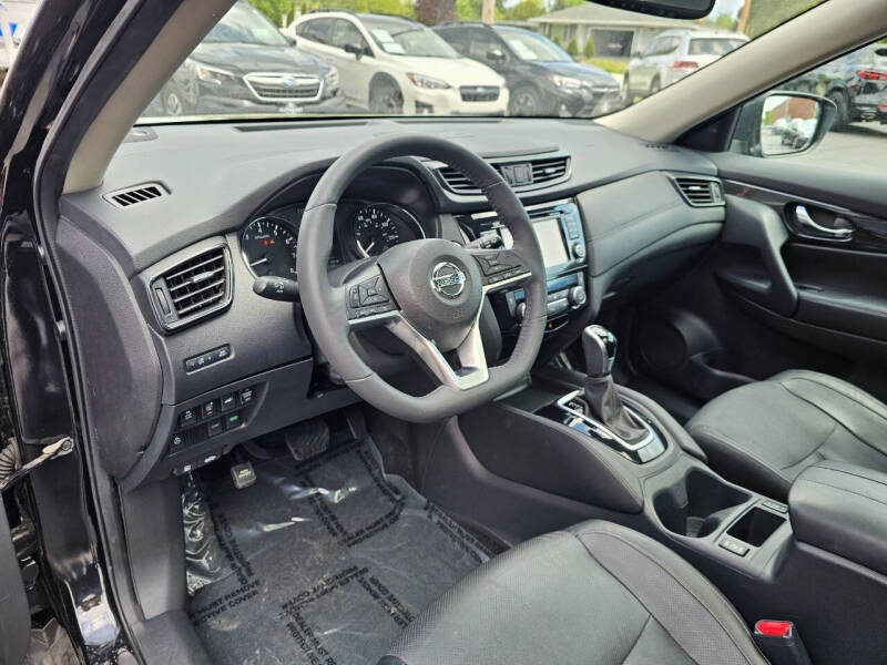 2017 Nissan Rogue SL