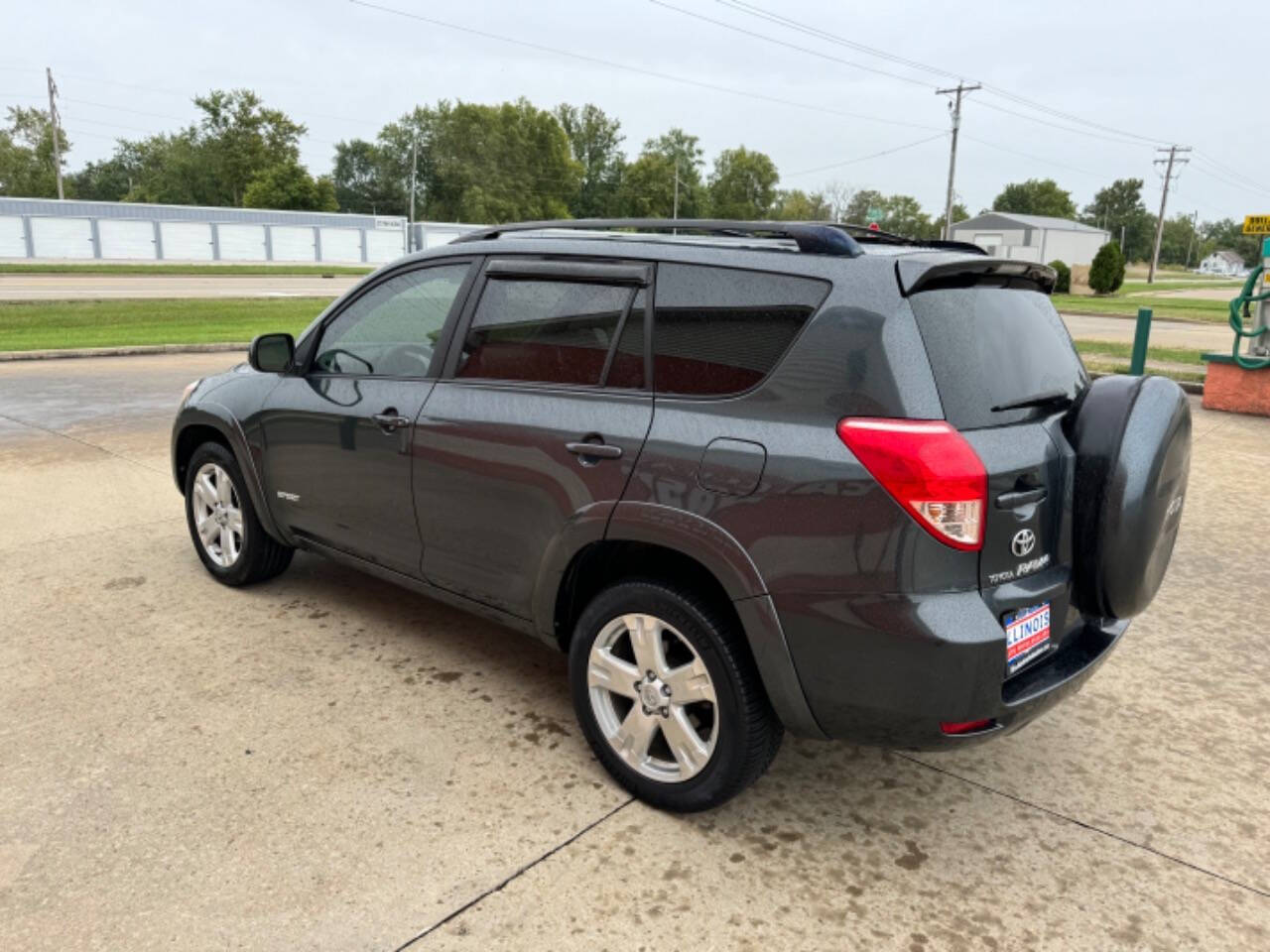 2007 Toyota RAV4 for sale at Illinois Auto Wholesalers in Tolono, IL