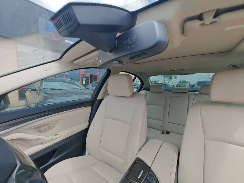 2012 BMW 5 Series 528i