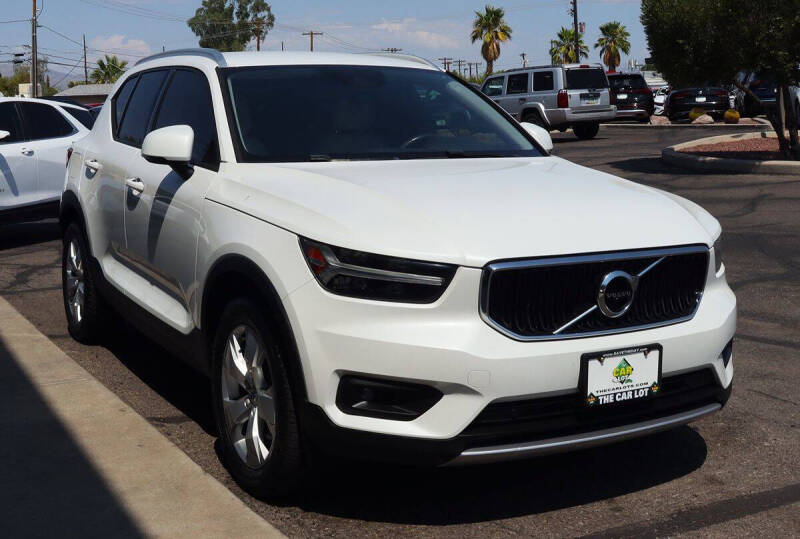 2021 Volvo XC40 T4 Momentum