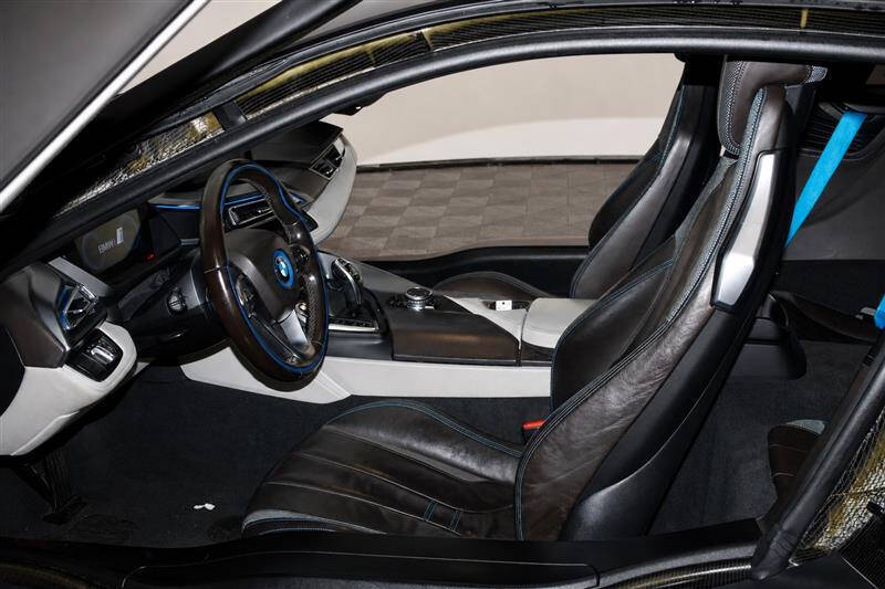 2015 BMW i8