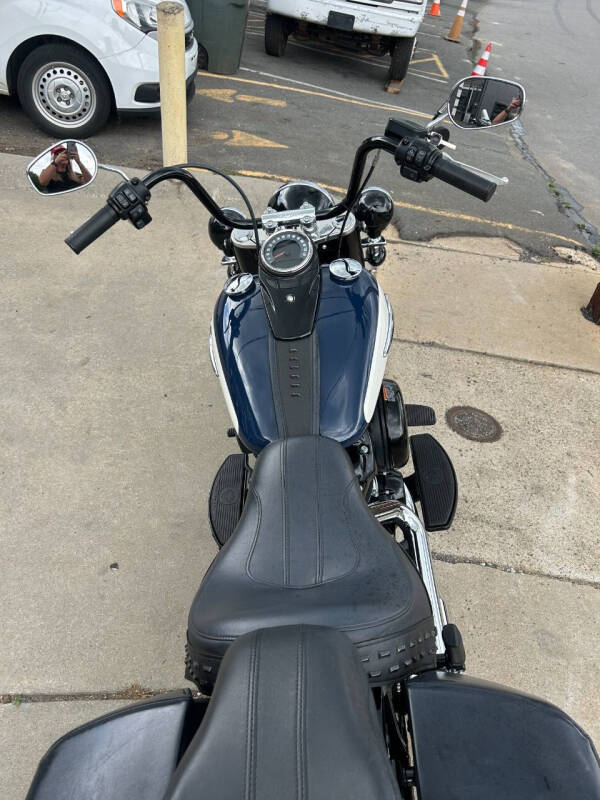 2019 Harley-Davidson Heritage Classic FLHC