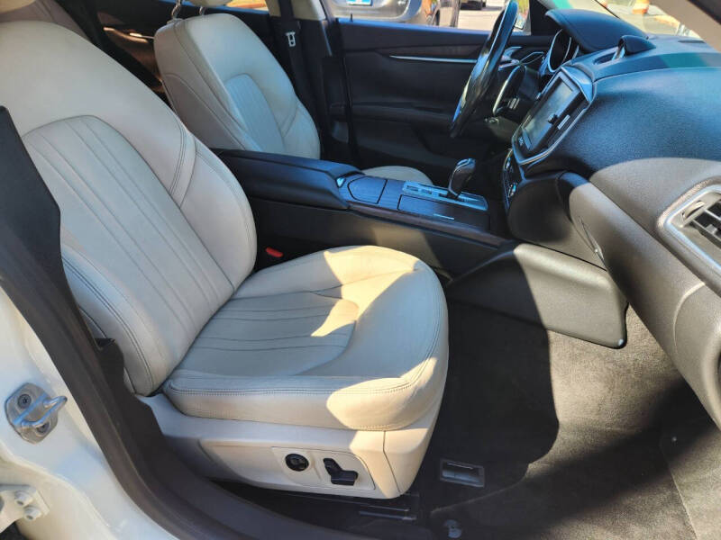 2014 Maserati Ghibli S Q4