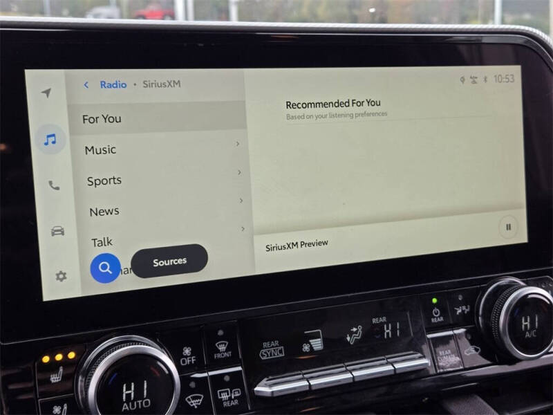 2023 Toyota Highlander Hybrid Platinum