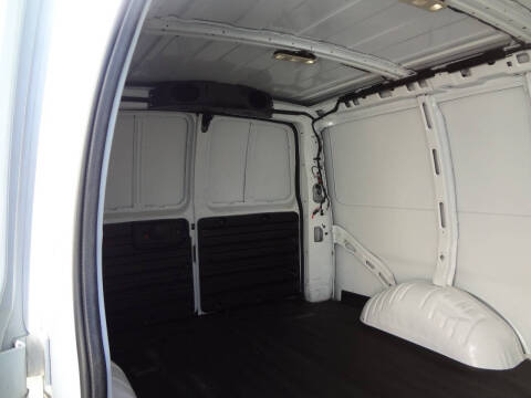 2020 Chevrolet Express 2500