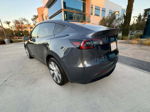 2024 Tesla Model Y Long Range