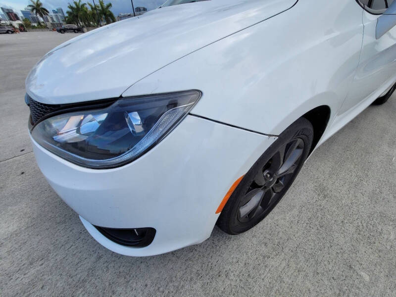 2019 Chrysler Pacifica Touring Plus