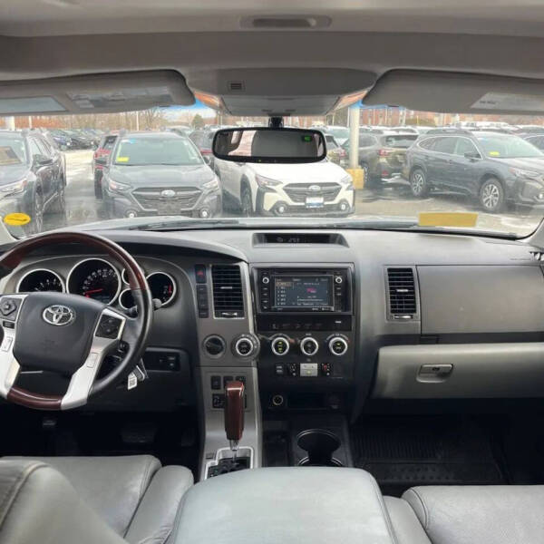 2017 Toyota Sequoia Platinum