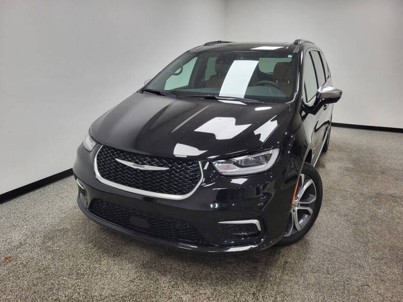 2025 Chrysler Pacifica Pinnacle