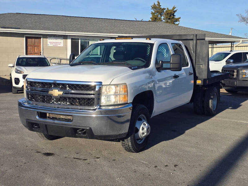2011 Chevrolet Silverado 3500HD CC