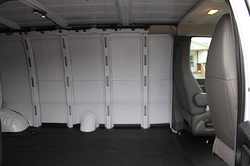 2025 Chevrolet Express 2500