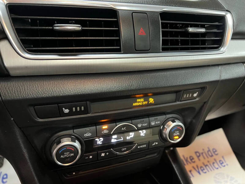 2015 Mazda MAZDA3 s Grand Touring