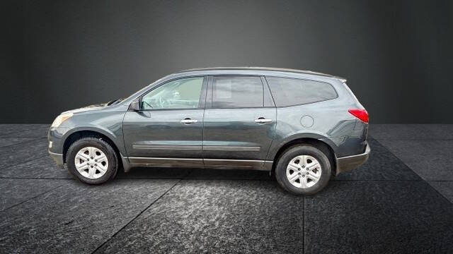 2011 Chevrolet Traverse LS