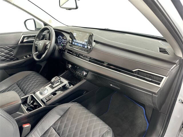 2023 Mitsubishi Outlander PHEV SEL