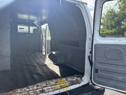 2011 Ford E-Series E-250