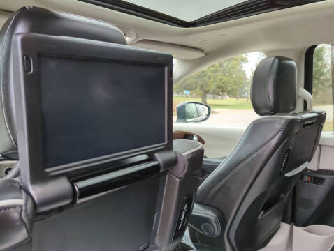 2023 Chrysler Pacifica Plug-In Hybrid Limited