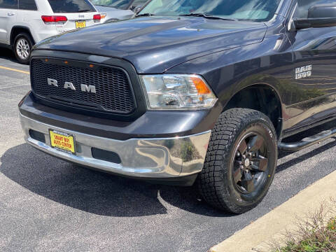 2016 RAM 1500 SLT