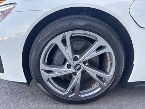 2022 Audi e-tron GT quattro Premium Plus