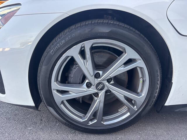 2022 Audi e-tron GT quattro Premium Plus