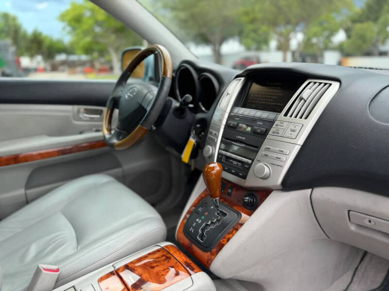 2004 Lexus RX 330
