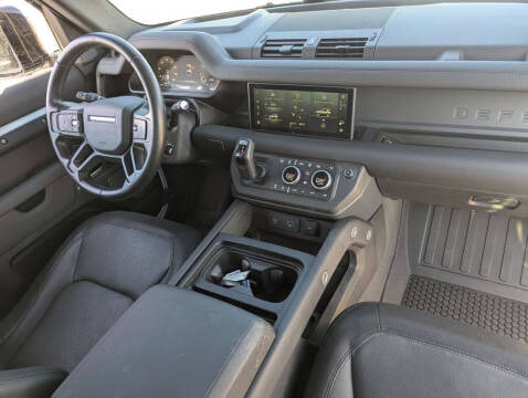 2024 Land Rover Defender 90 P400 X-Dynamic SE