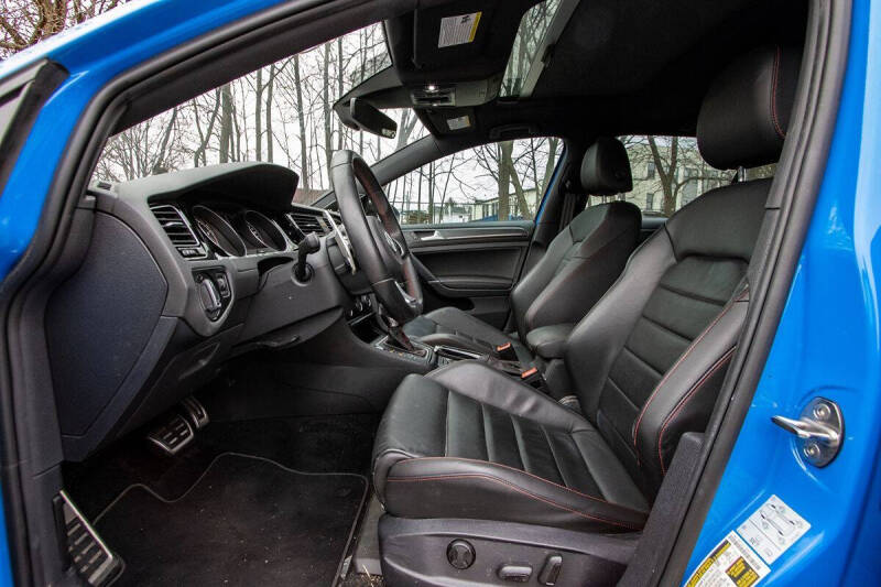 2021 Volkswagen Golf GTI SE