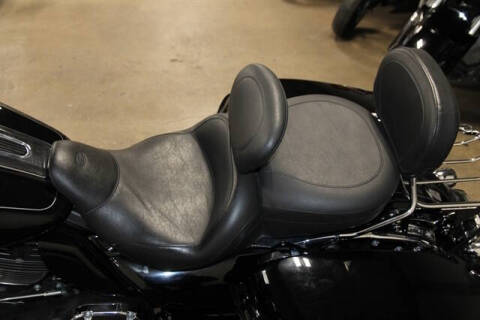 2016 Harley-Davidson STREET GLI