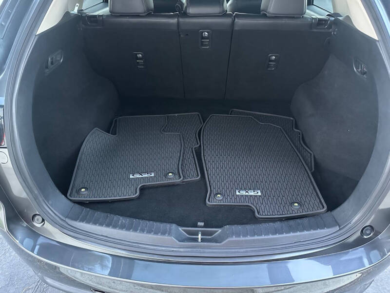 2019 Mazda CX-5 Touring