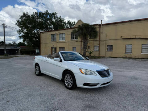 2014 Chrysler 200 Touring