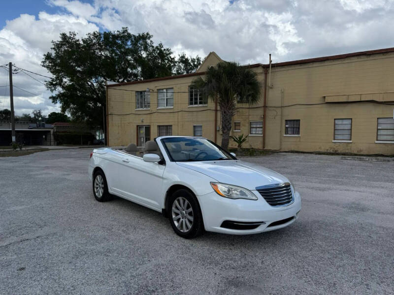 2014 Chrysler 200 Touring